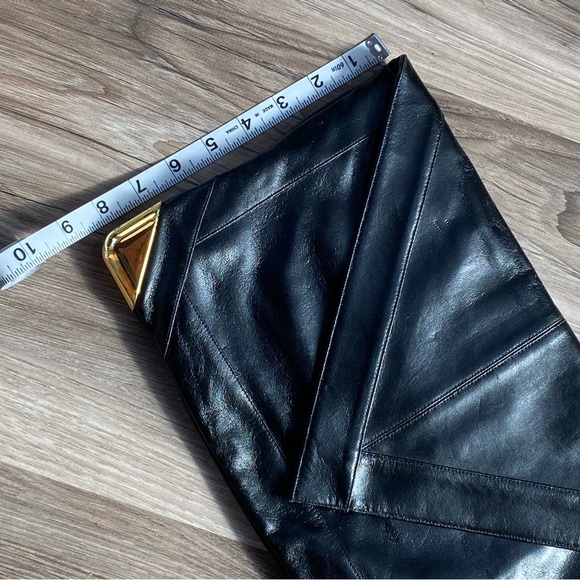 Vintage Lou Taylor clutch - Picture 7 of 9